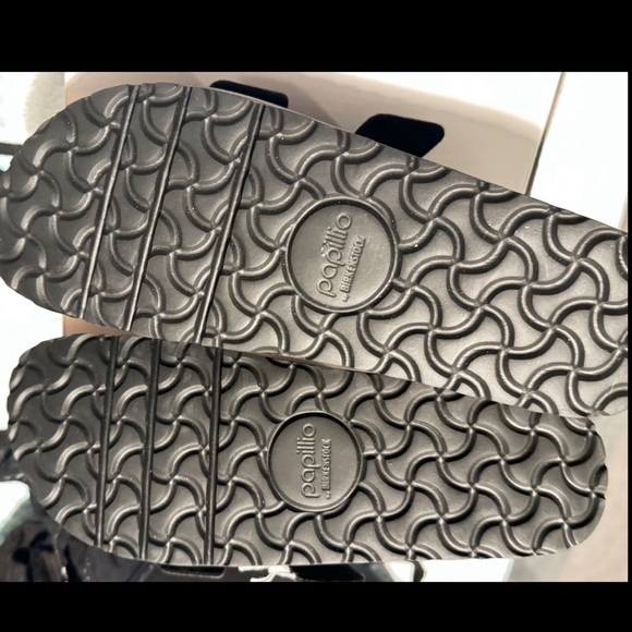 BIRKENSTOCK 
BLACK ARIZONA PAP FLEX PLATFORM
SIZE 38 - Picture 5 of 8